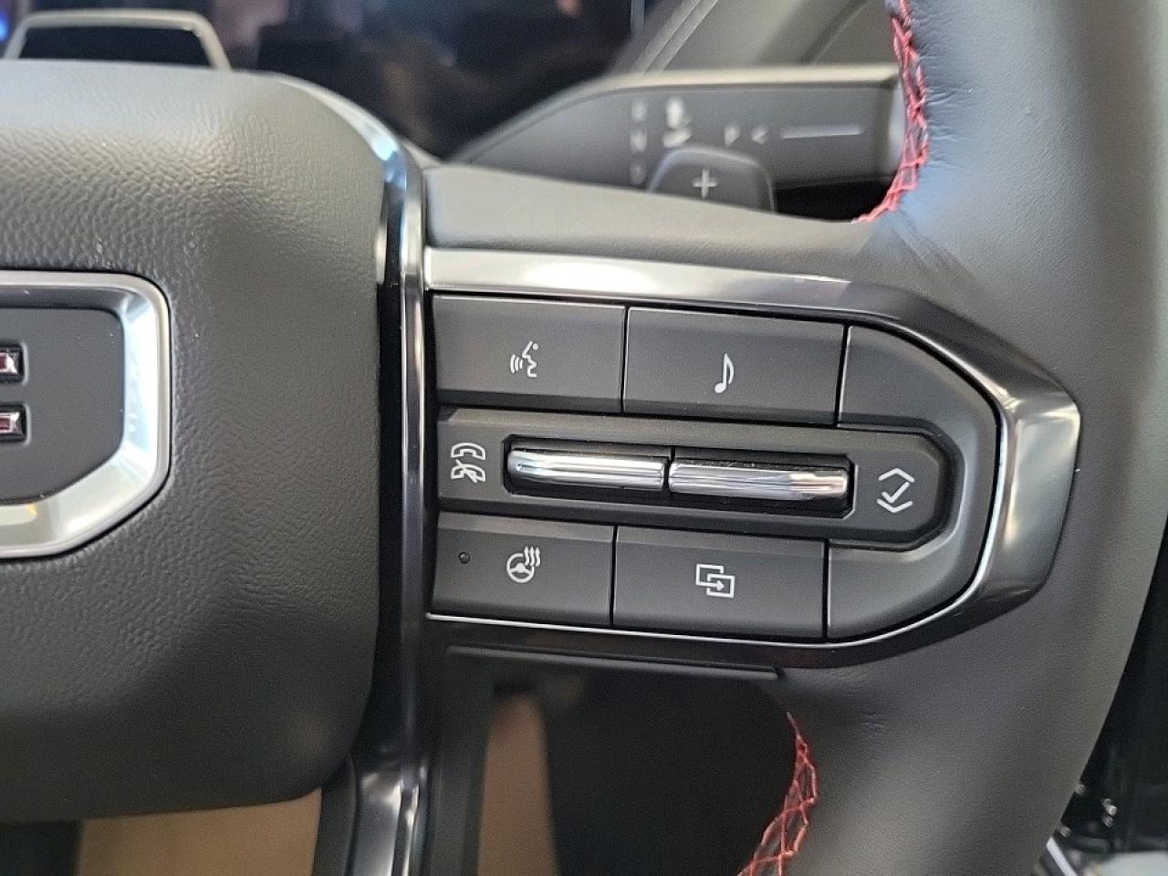 2026 GMC Yukon AT4 Ultimate 4dr 4x4 Photo