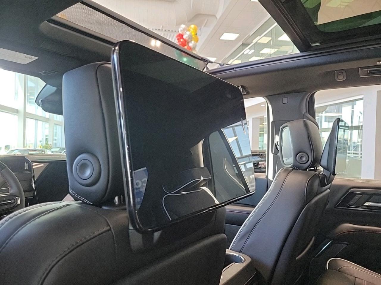 2026 GMC Yukon AT4 Ultimate 4dr 4x4 Photo