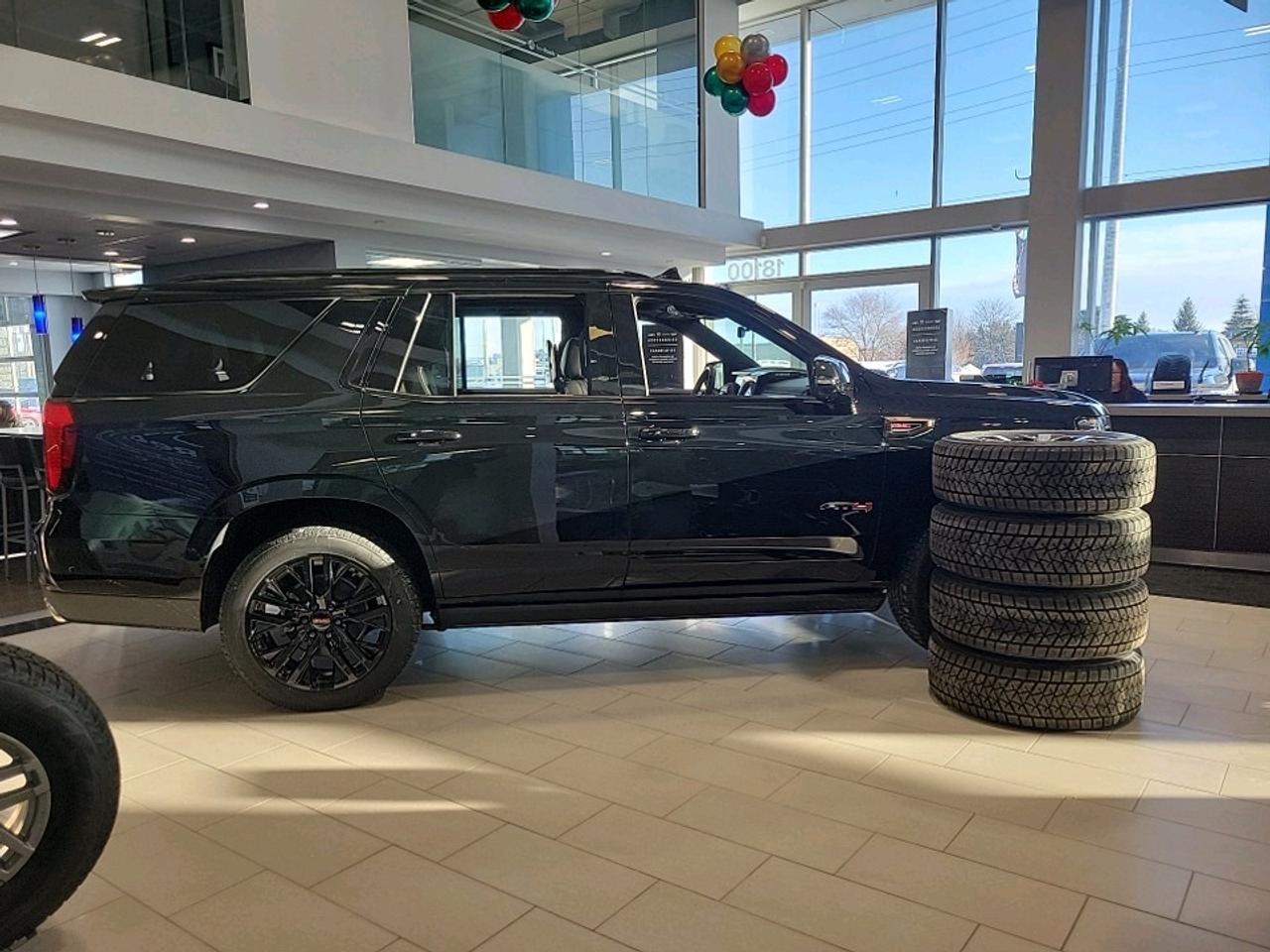 2026 GMC Yukon AT4 Ultimate 4dr 4x4 Photo
