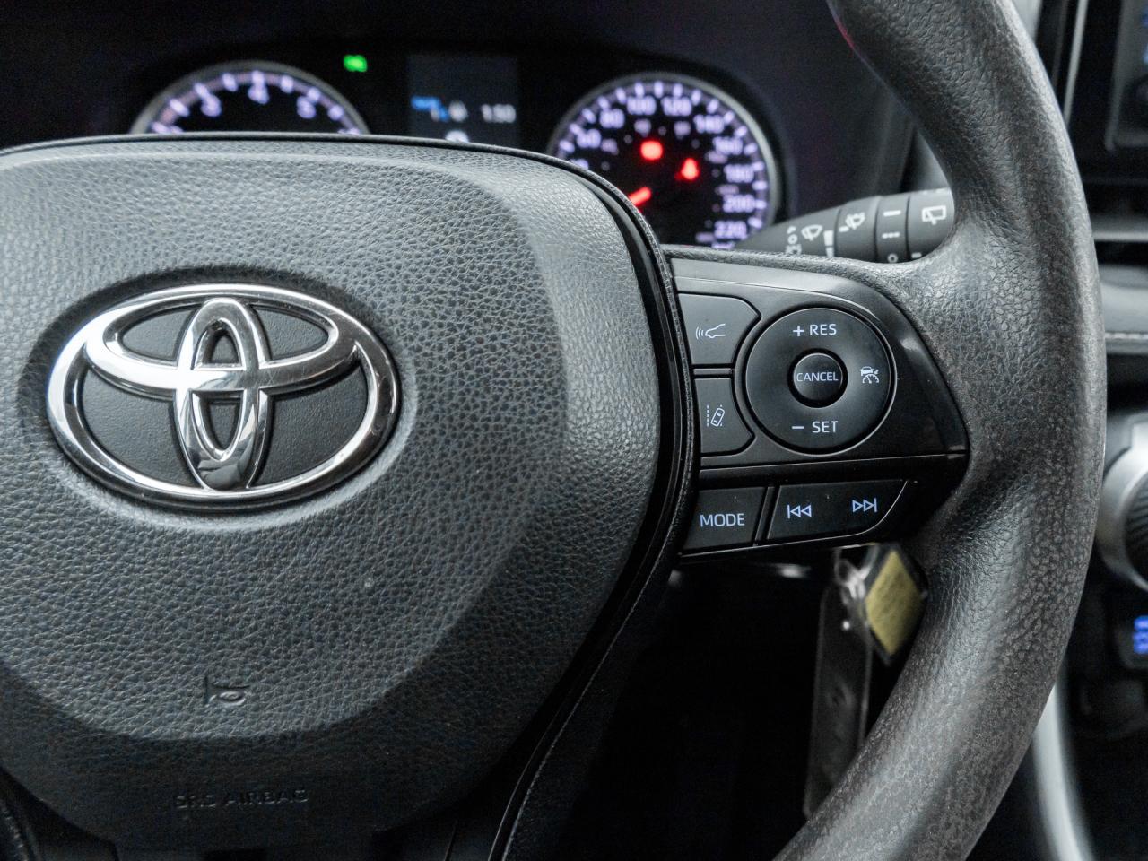 2022 Toyota RAV4 LE 4dr All-wheel Drive Photo