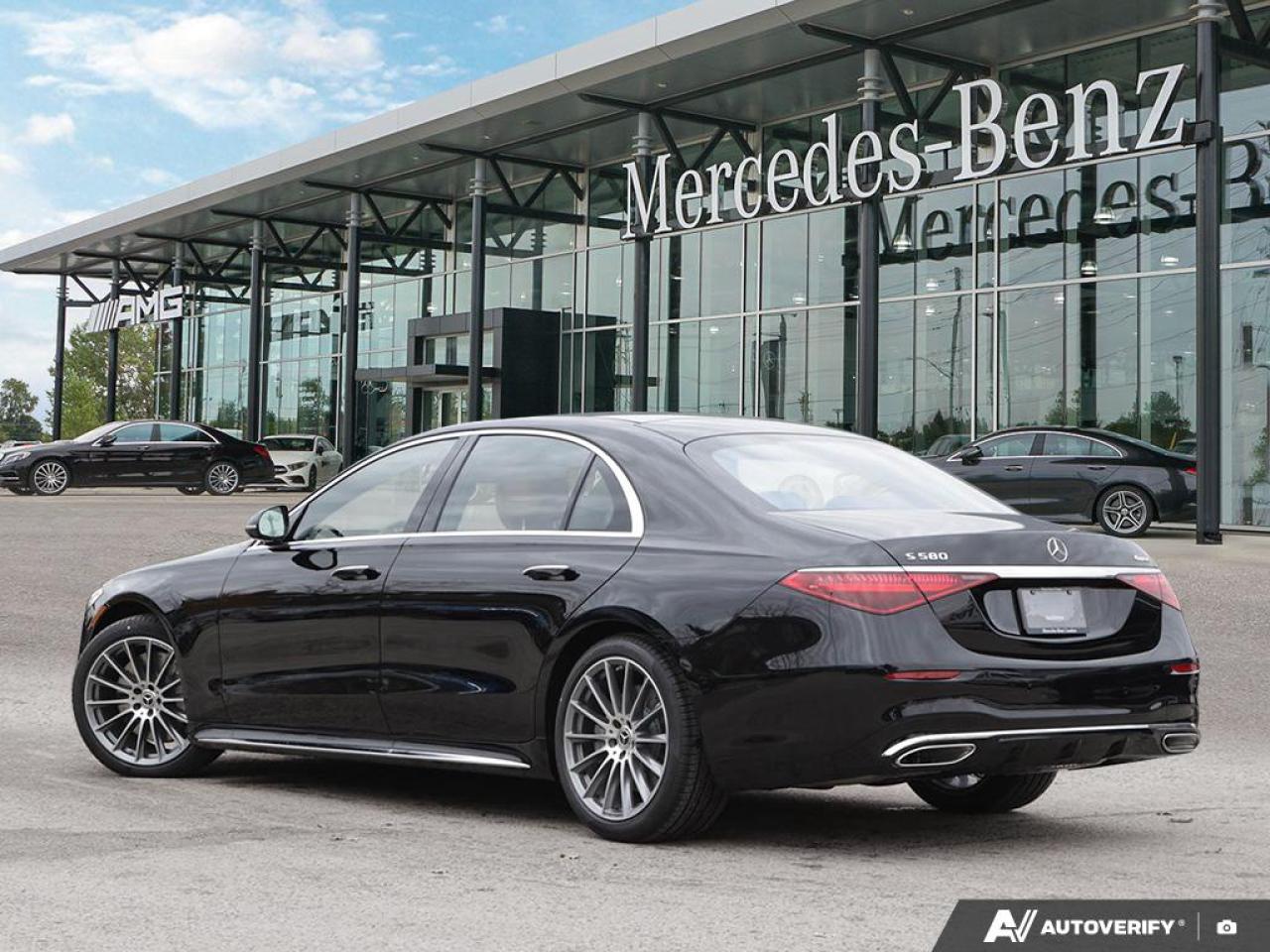 2026 Mercedes-Benz S-Class Base S 580 4dr All-Wheel Drive 4MATIC Sedan Photo3
