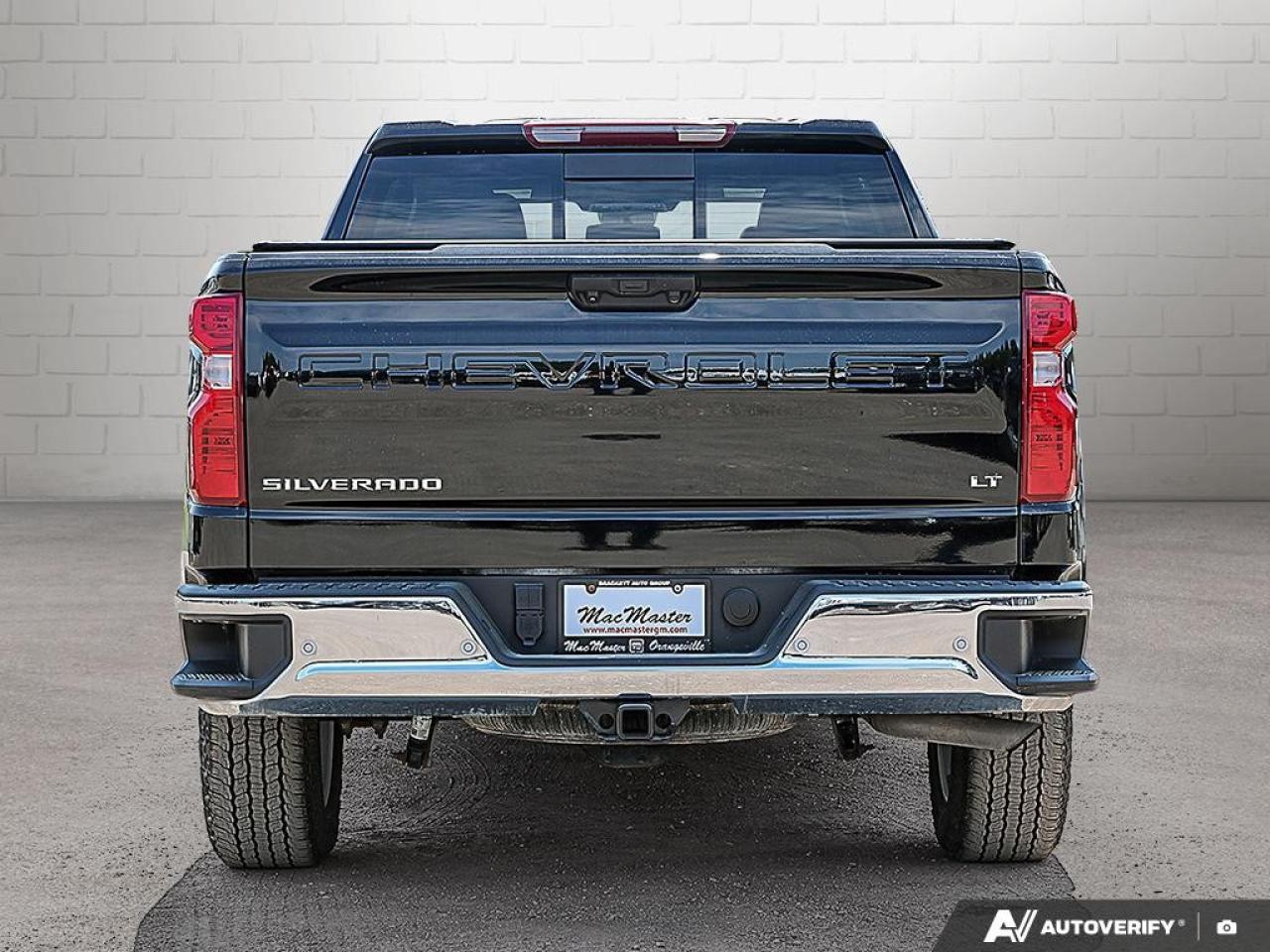 2024 Chevrolet Silverado 1500 Crew Cab Standard Box 4-Wheel Drive LT Photo3