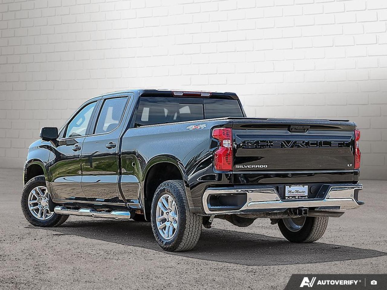 2024 Chevrolet Silverado 1500 Crew Cab Standard Box 4-Wheel Drive LT Photo2