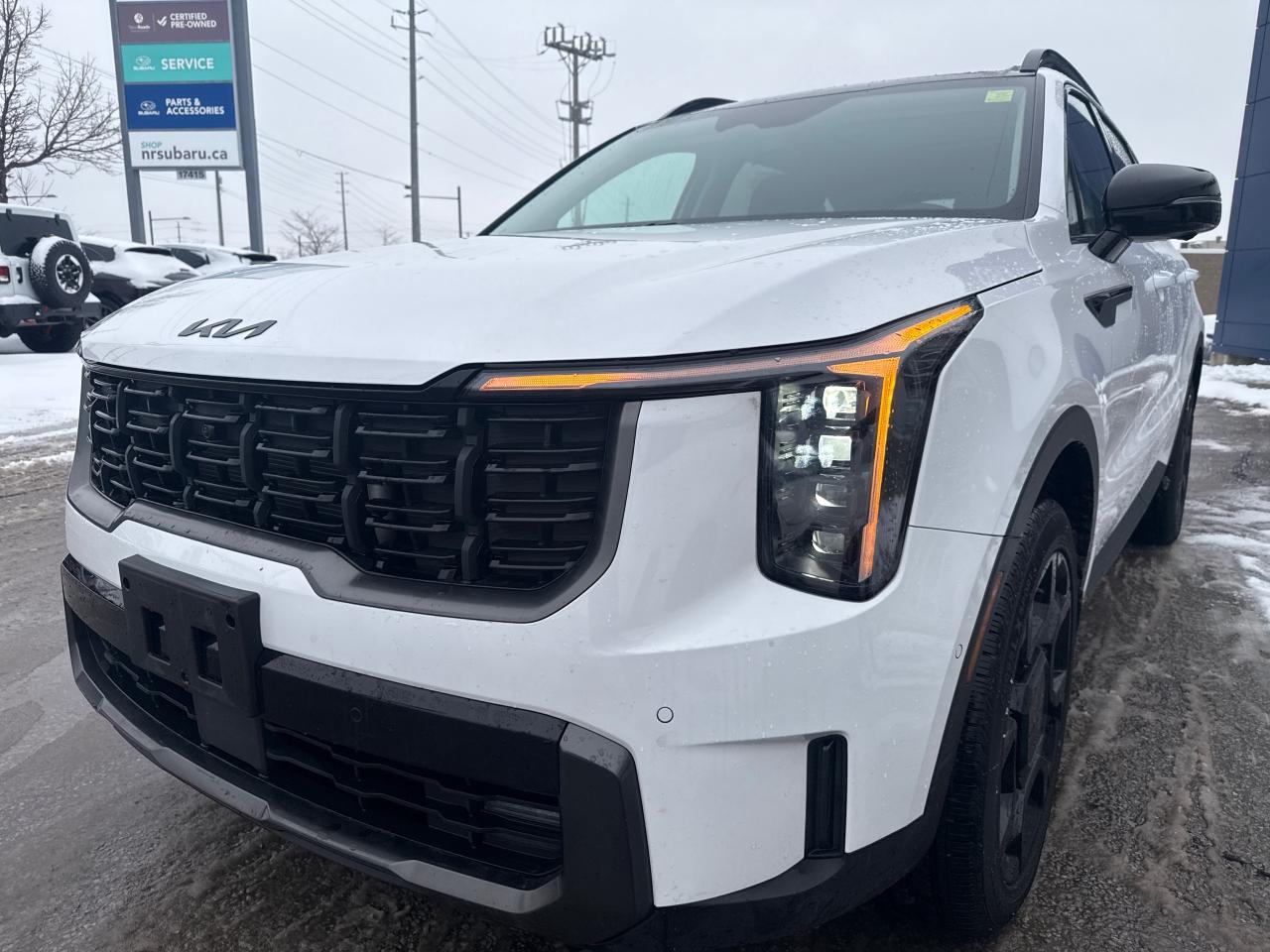 2025 Kia Sorento 2.5T X-Line Limited w/Black Interior 4dr All-Wheel Drive Photo3