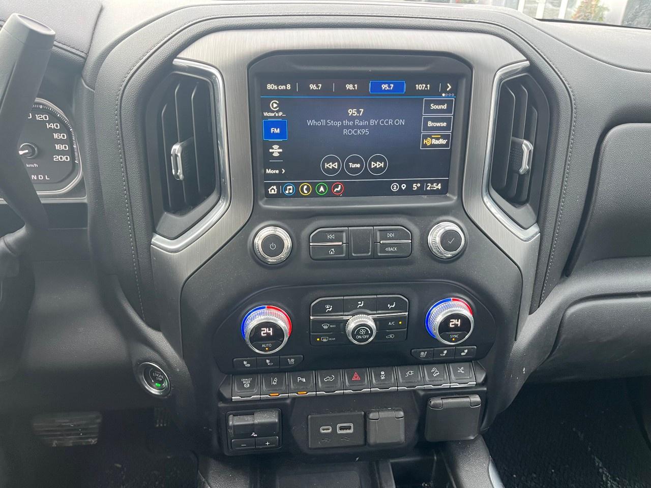 2021 GMC SIERRA 2500HD 4WD Crew Cab Standard Box Denali Photo