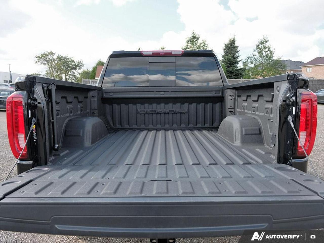 2024 GMC Sierra 1500 Crew Cab Short Box 4-Wheel Drive Denali Photo