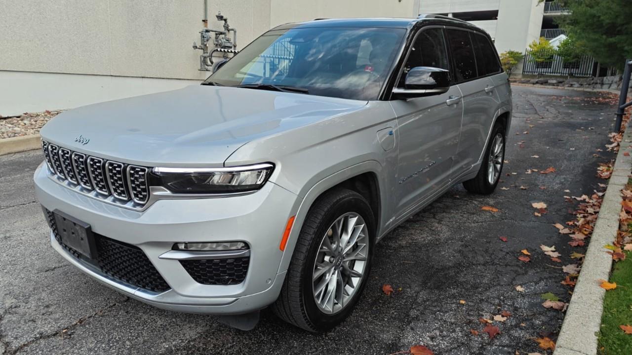 2022 Jeep Grand Cherokee 4xe Summit 4dr 4x4 Photo