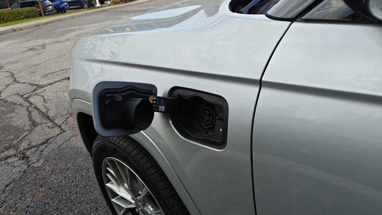 2022 Jeep Grand Cherokee 4xe Summit 4dr 4x4 Photo