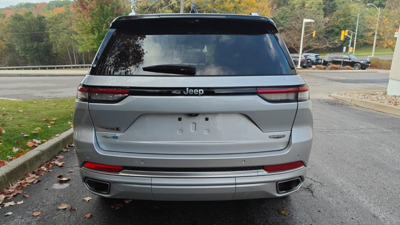 2022 Jeep Grand Cherokee 4xe Summit 4dr 4x4 Photo