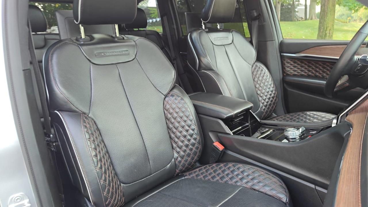 2022 Jeep Grand Cherokee 4xe Summit 4dr 4x4 Photo