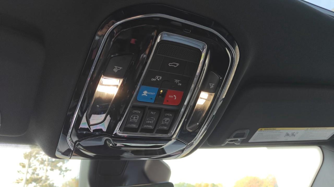 2022 Jeep Grand Cherokee 4xe Summit 4dr 4x4 Photo