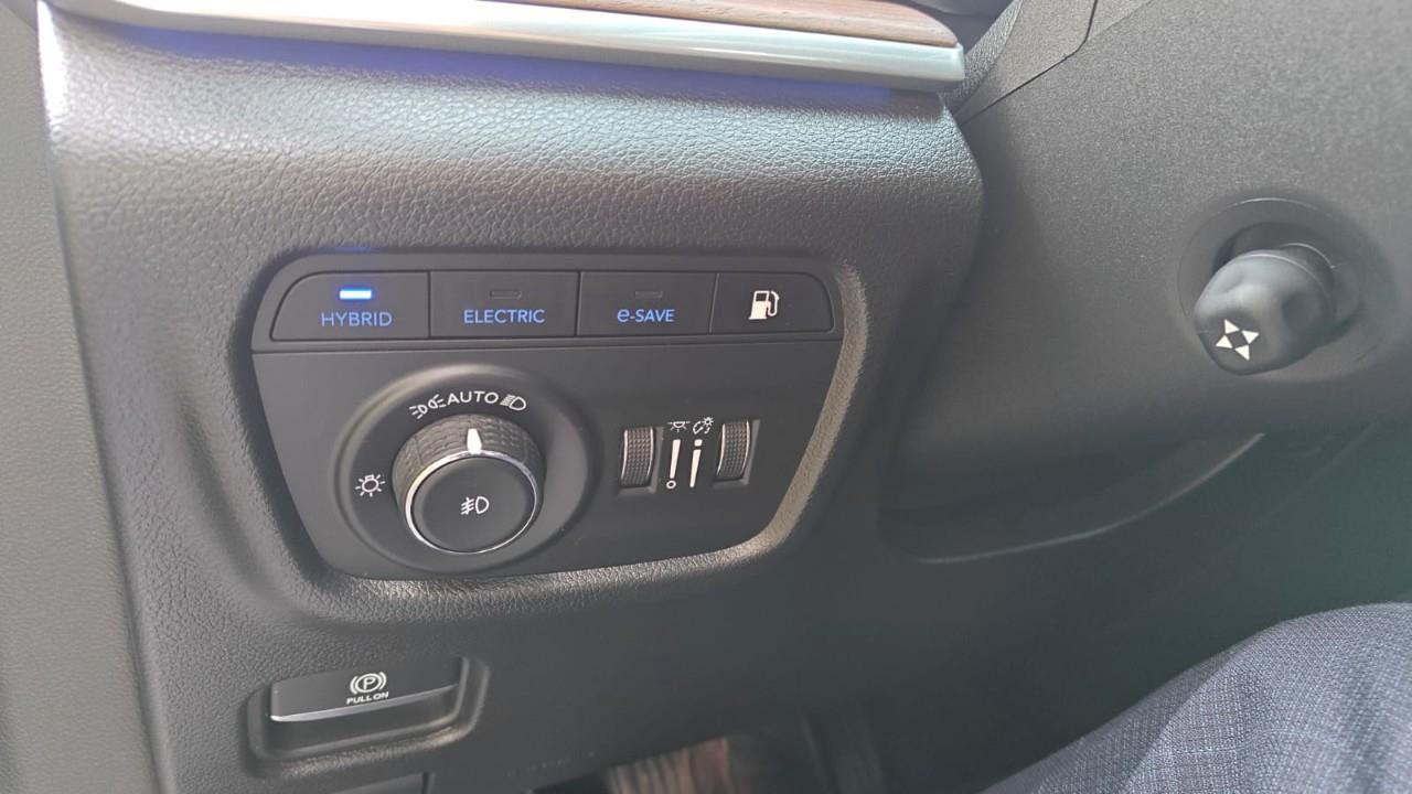 2022 Jeep Grand Cherokee 4xe Summit 4dr 4x4 Photo