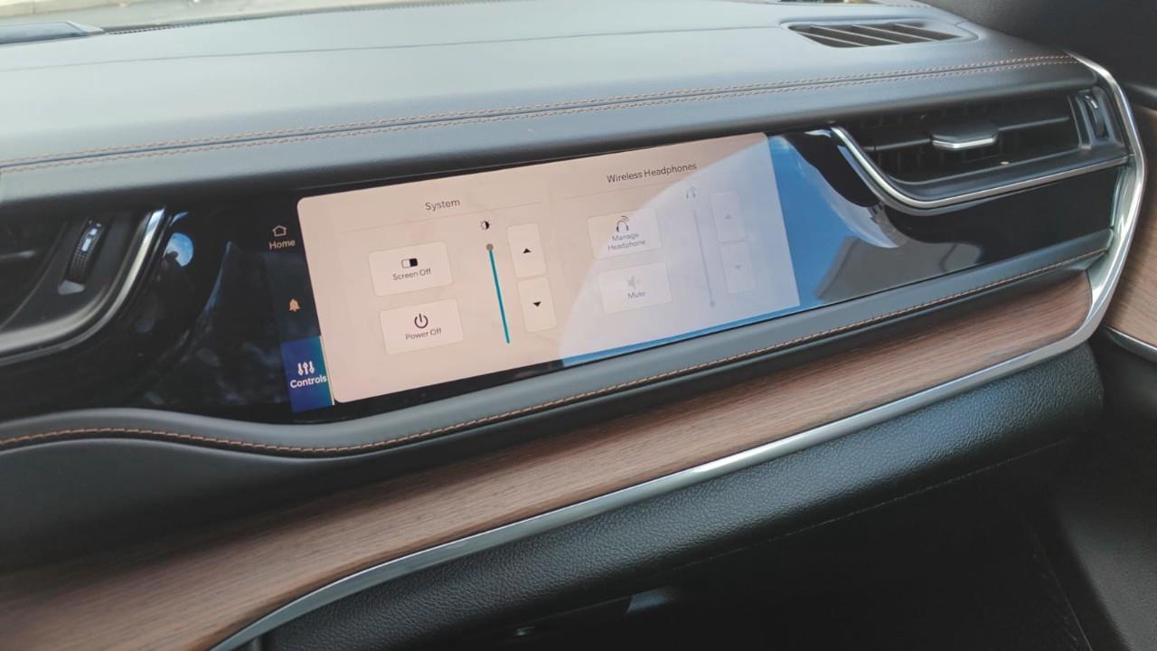 2022 Jeep Grand Cherokee 4xe Summit 4dr 4x4 Photo