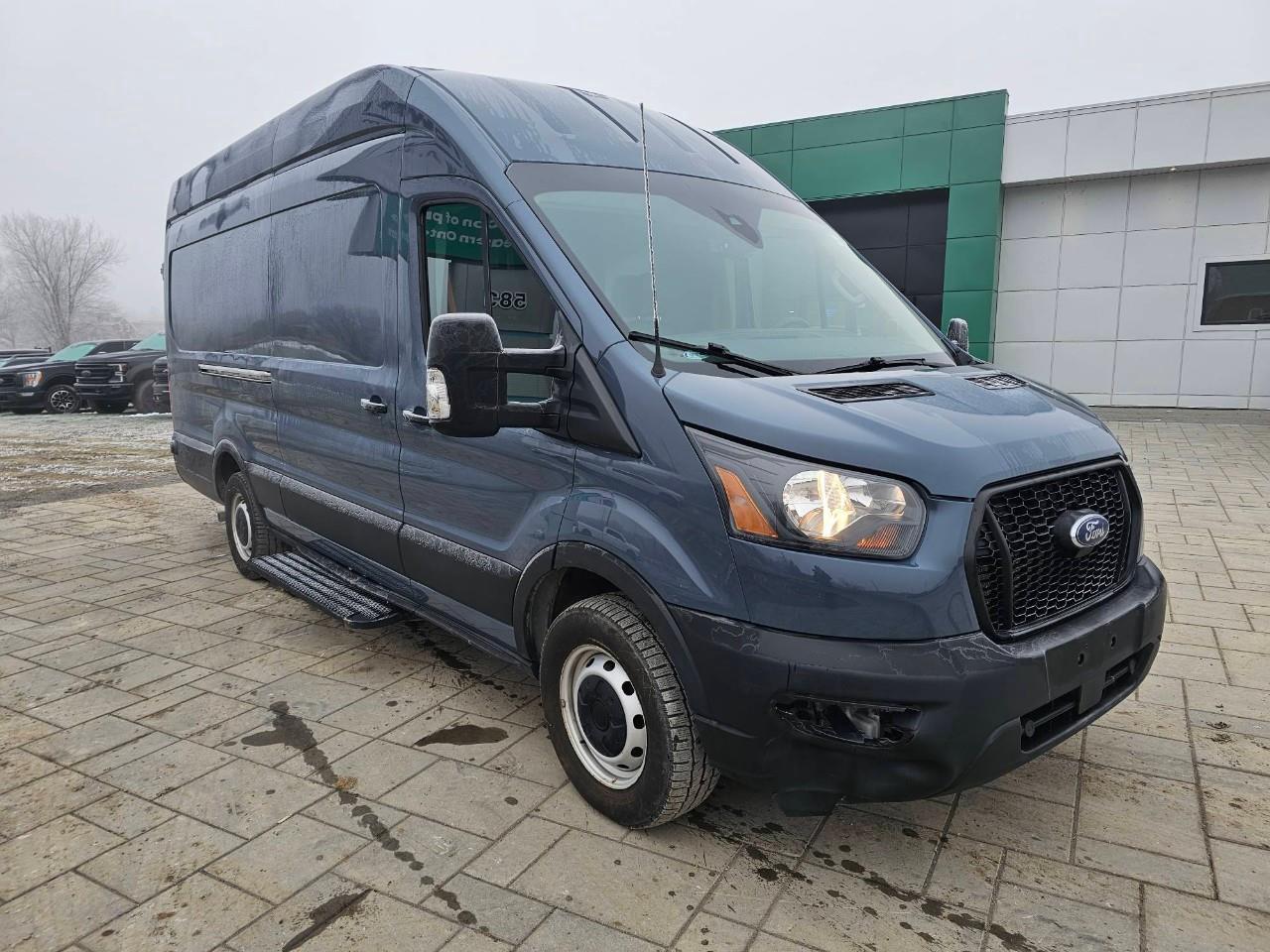 2021 Ford Transit-250 Cargo Base Rear-Wheel Drive High Roof Ext. Van 148 in. WB Photo2