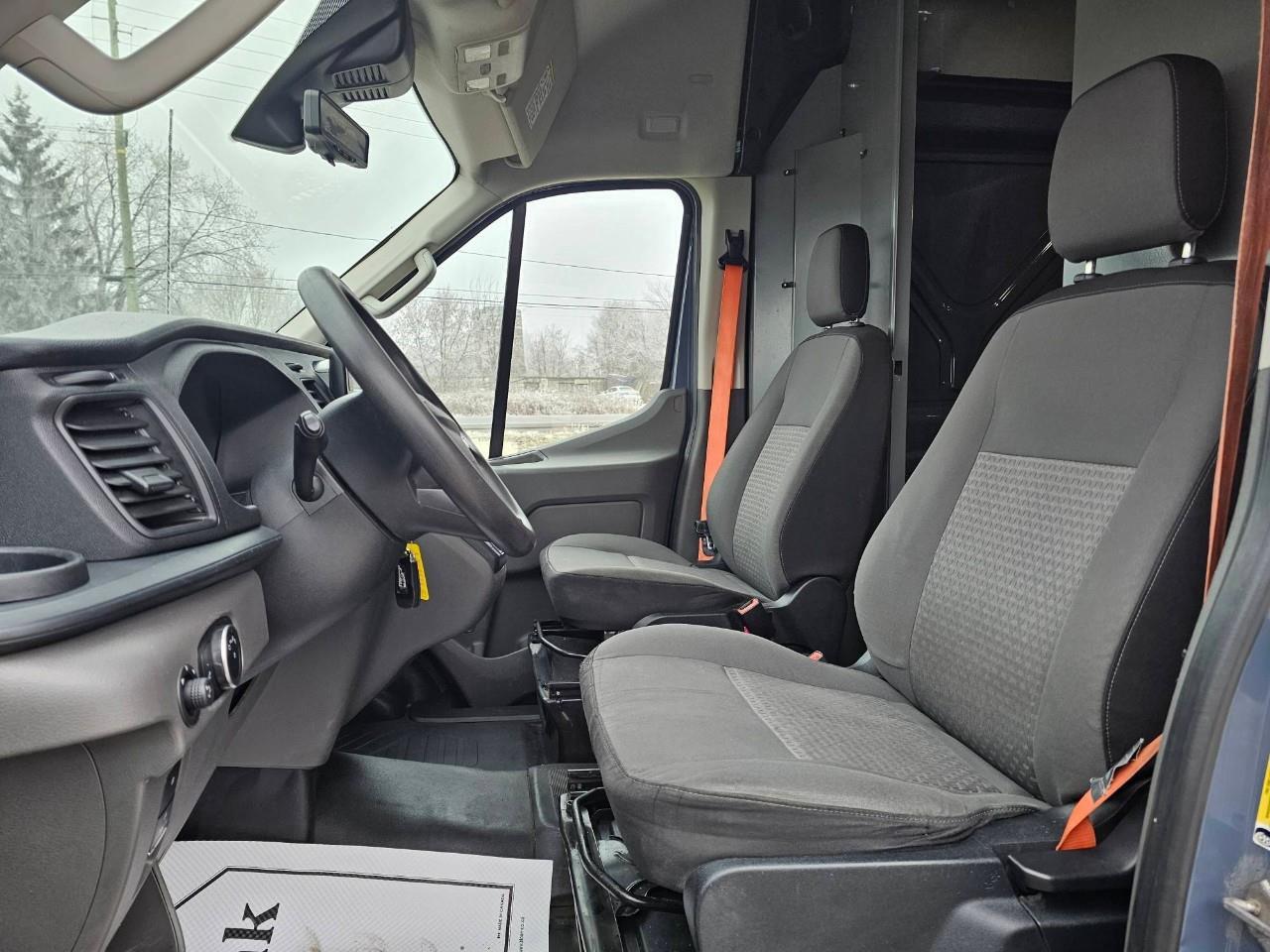 2021 Ford Transit-250 Cargo Base Rear-Wheel Drive High Roof Ext. Van 148 in. WB Photo