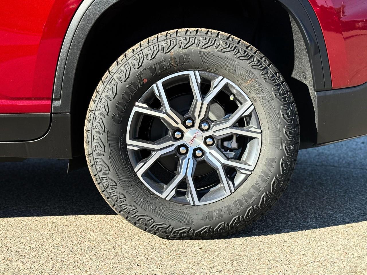 2026 GMC Acadia AT4 4dr All-Wheel Drive Photo