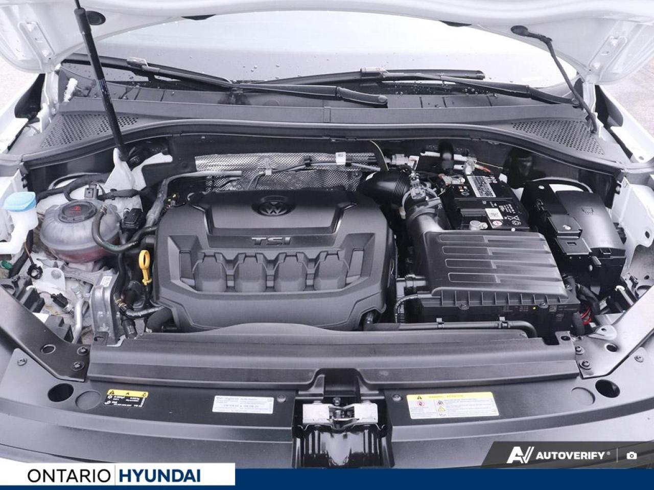 2023 Volkswagen Tiguan Comfortline R-Line Black 4dr All-Wheel Drive 4MOTION Photo