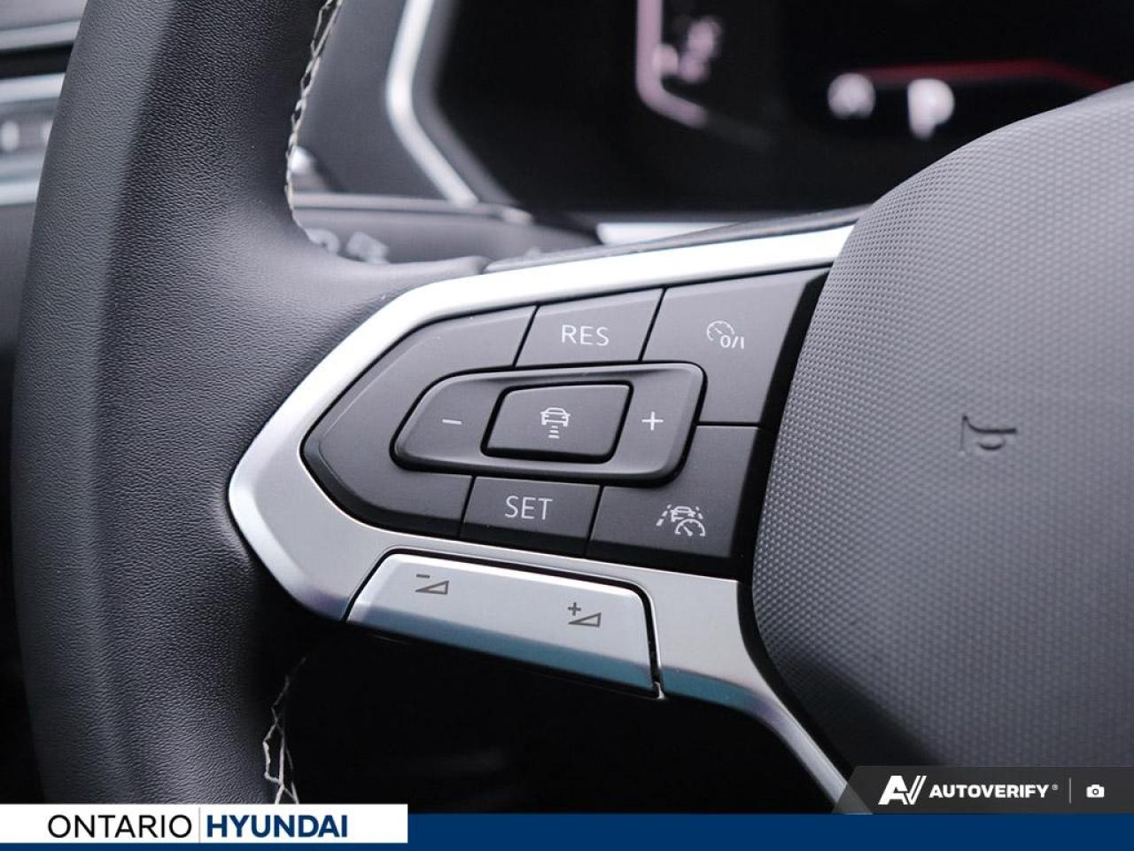 2023 Volkswagen Tiguan Comfortline R-Line Black 4dr All-Wheel Drive 4MOTION Photo