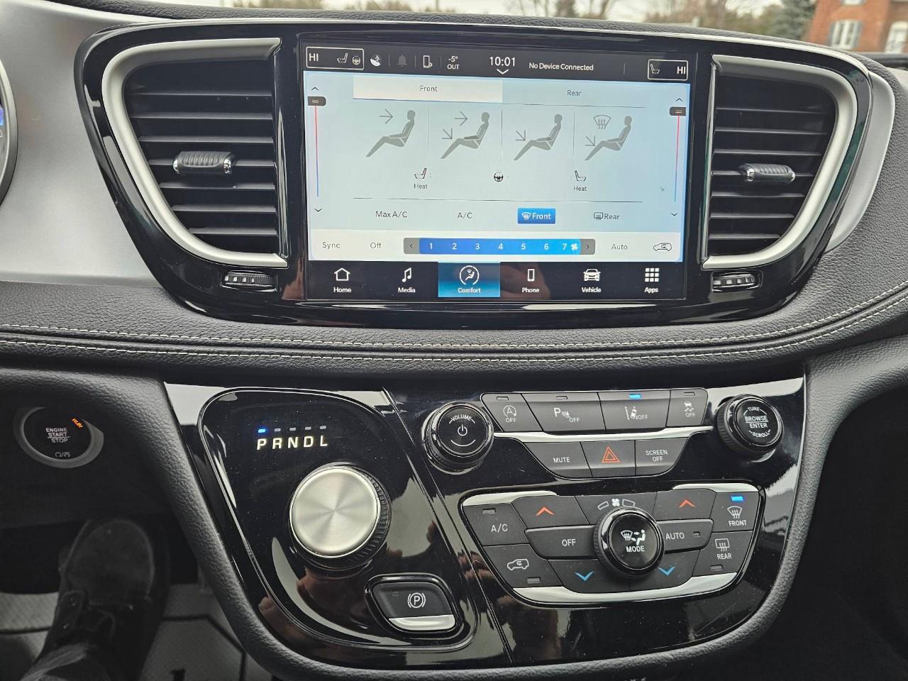 2023 Chrysler Pacifica Touring-L Front-Wheel Drive Passenger Van Photo