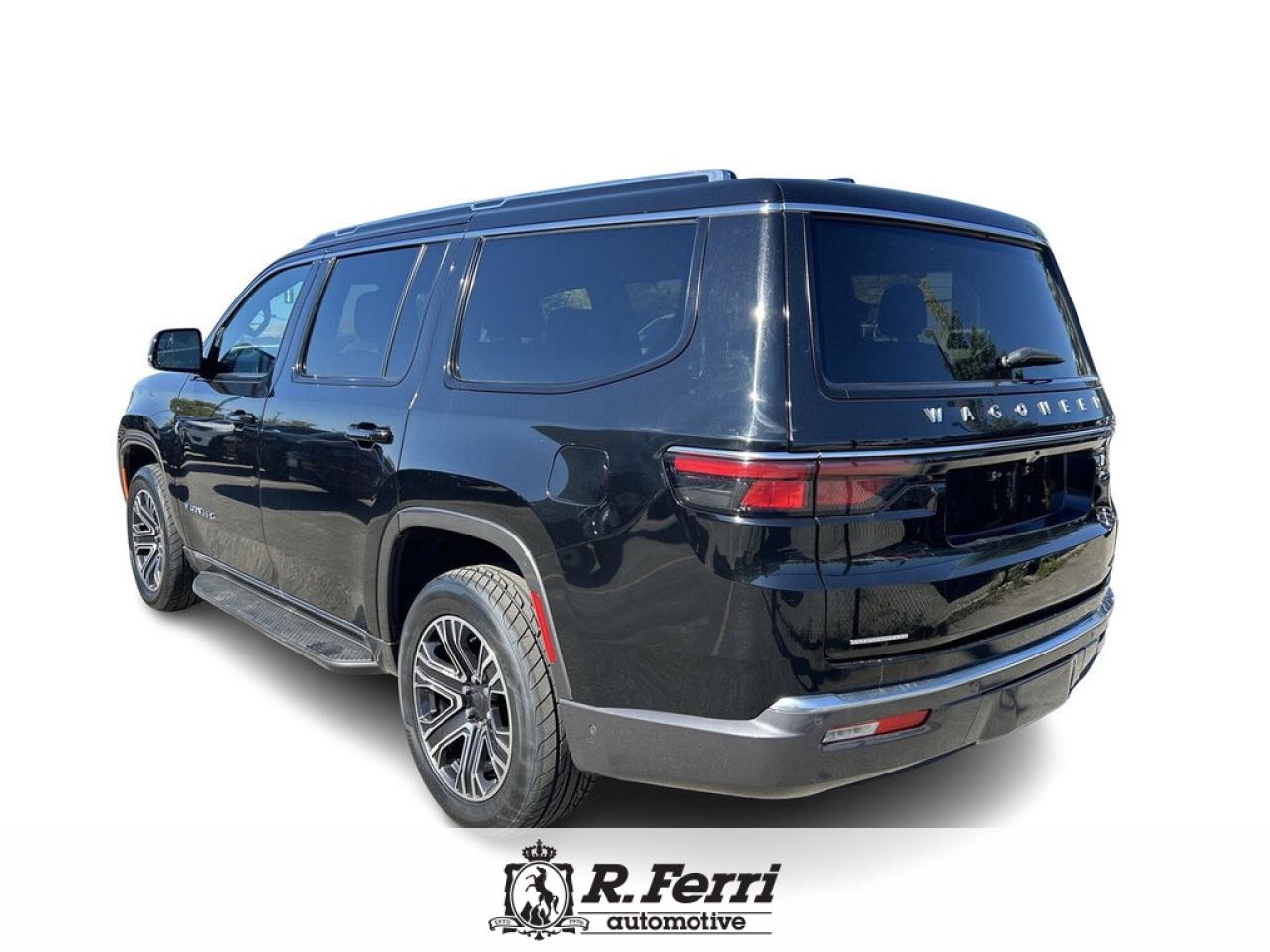 2022 Jeep Wagoneer Series III 4dr 4x4 Photo4