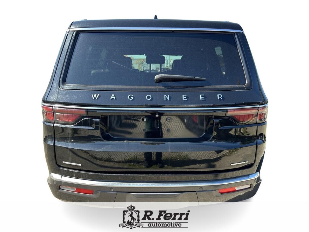 2022 Jeep Wagoneer Series III 4dr 4x4 Photo