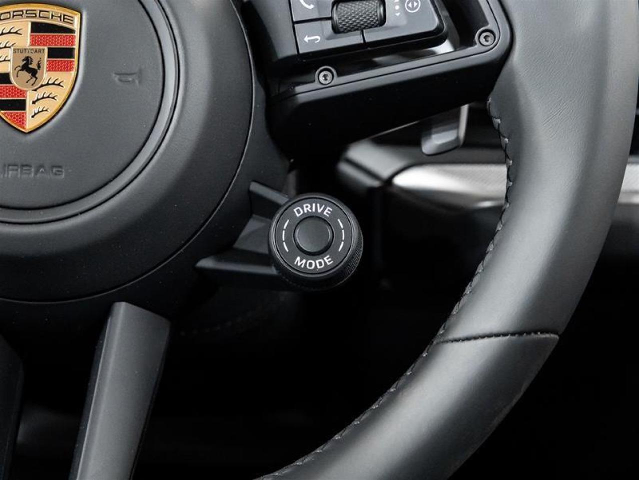 2025 Porsche Cayenne  Photo