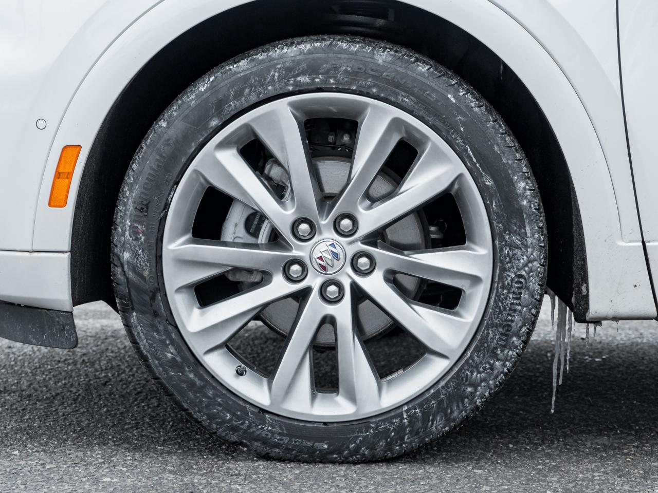 2023 Buick Envision Avenir All-Wheel Drive Photo3