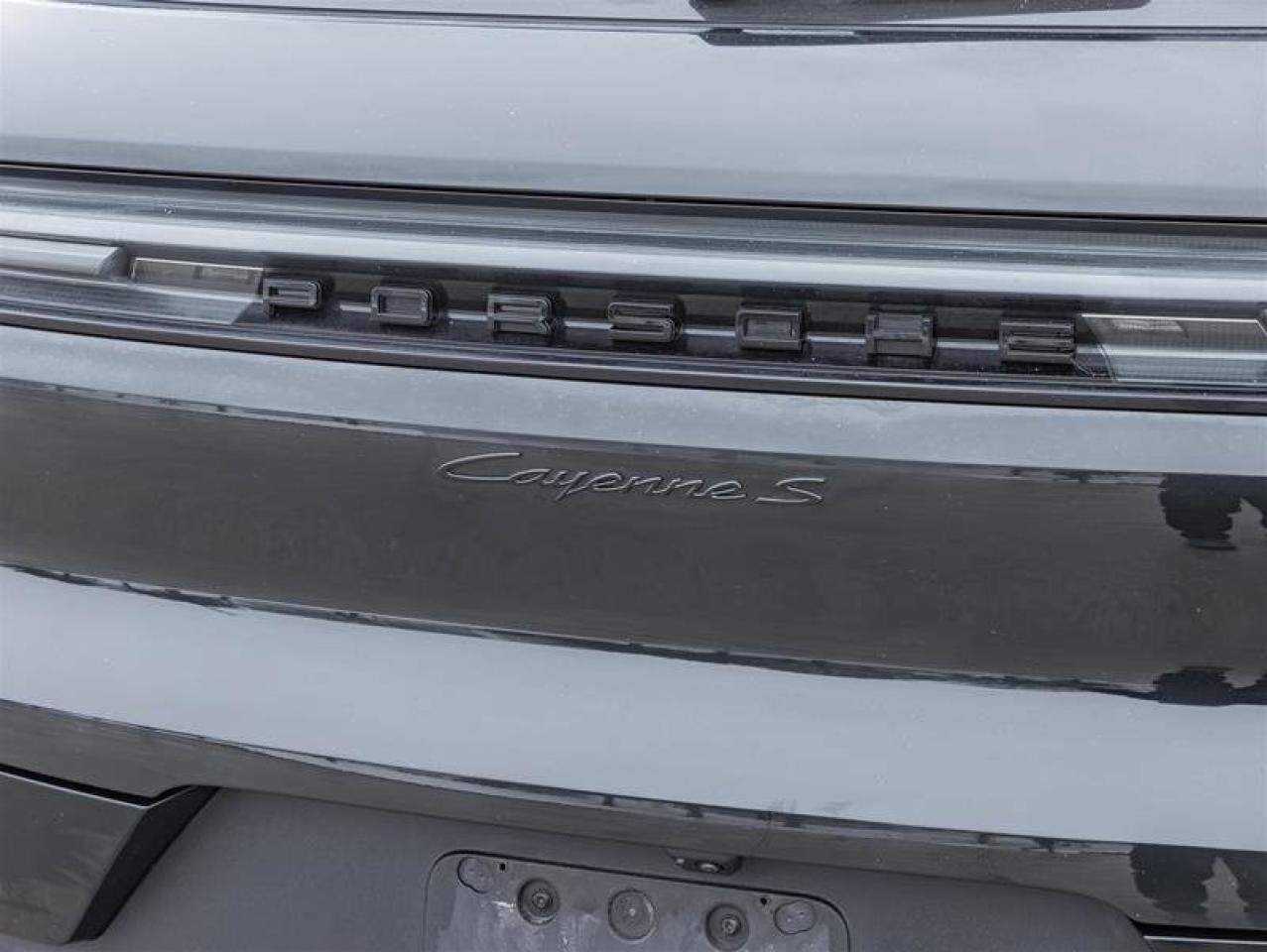 2024 Porsche Cayenne S AWD Premium Pkg Plus Sport Exhaust System includ Photo