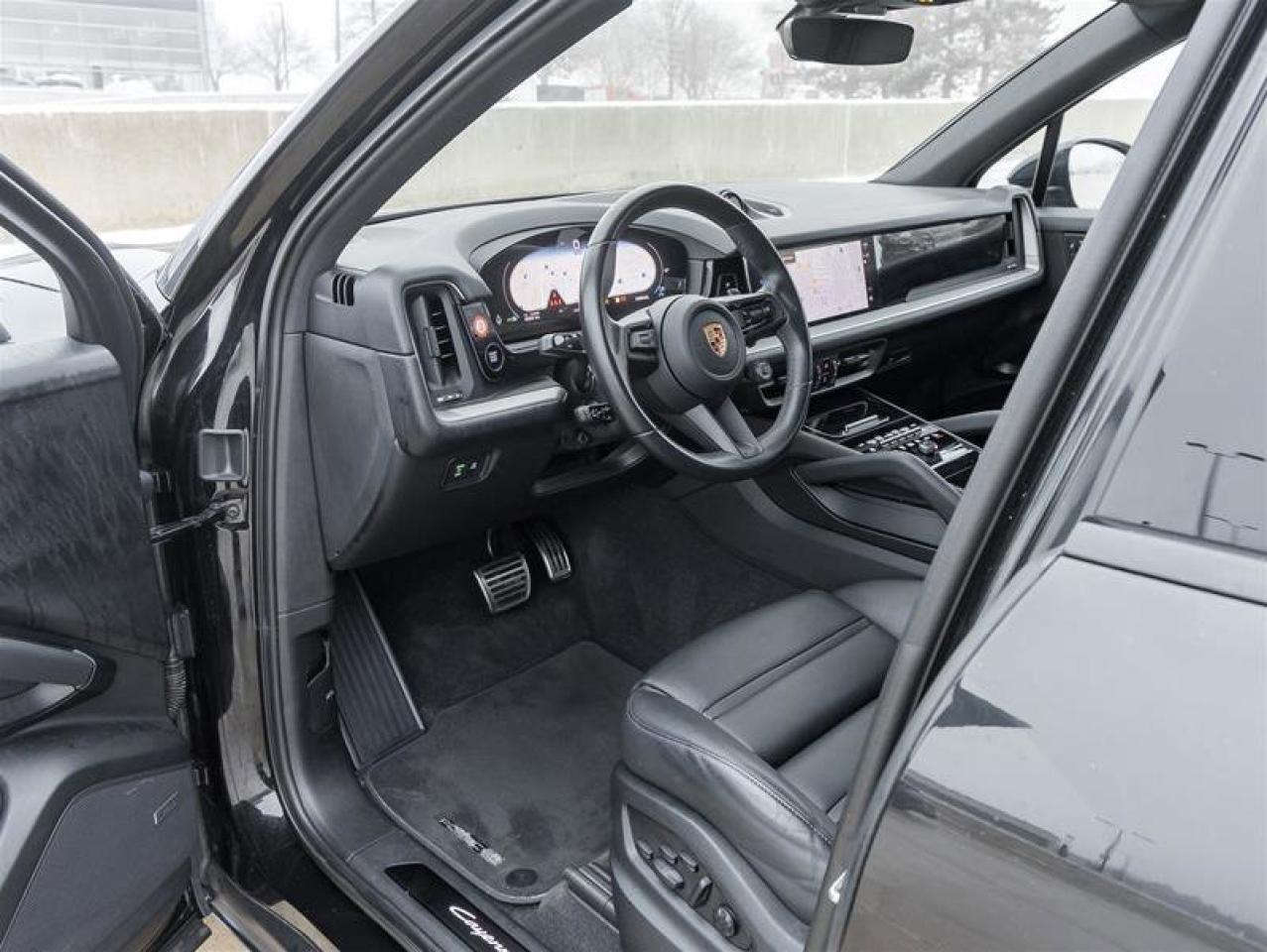 2024 Porsche Cayenne S AWD Premium Pkg Plus Sport Exhaust System includ Photo