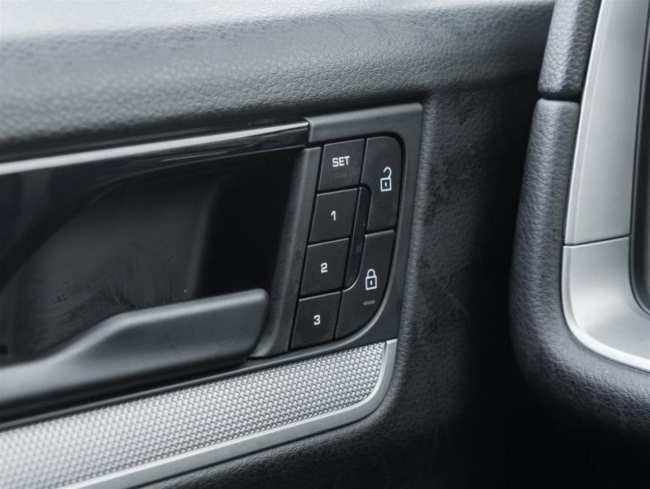 2024 Porsche Cayenne S AWD Premium Pkg Plus Sport Exhaust System includ Photo