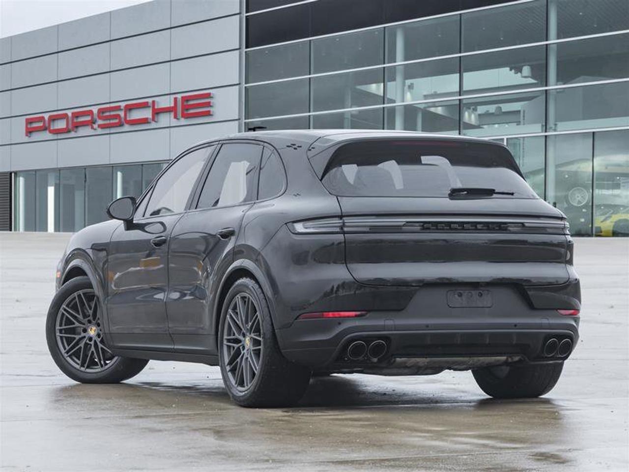 2024 Porsche Cayenne S AWD Premium Pkg Plus Sport Exhaust System includ Photo