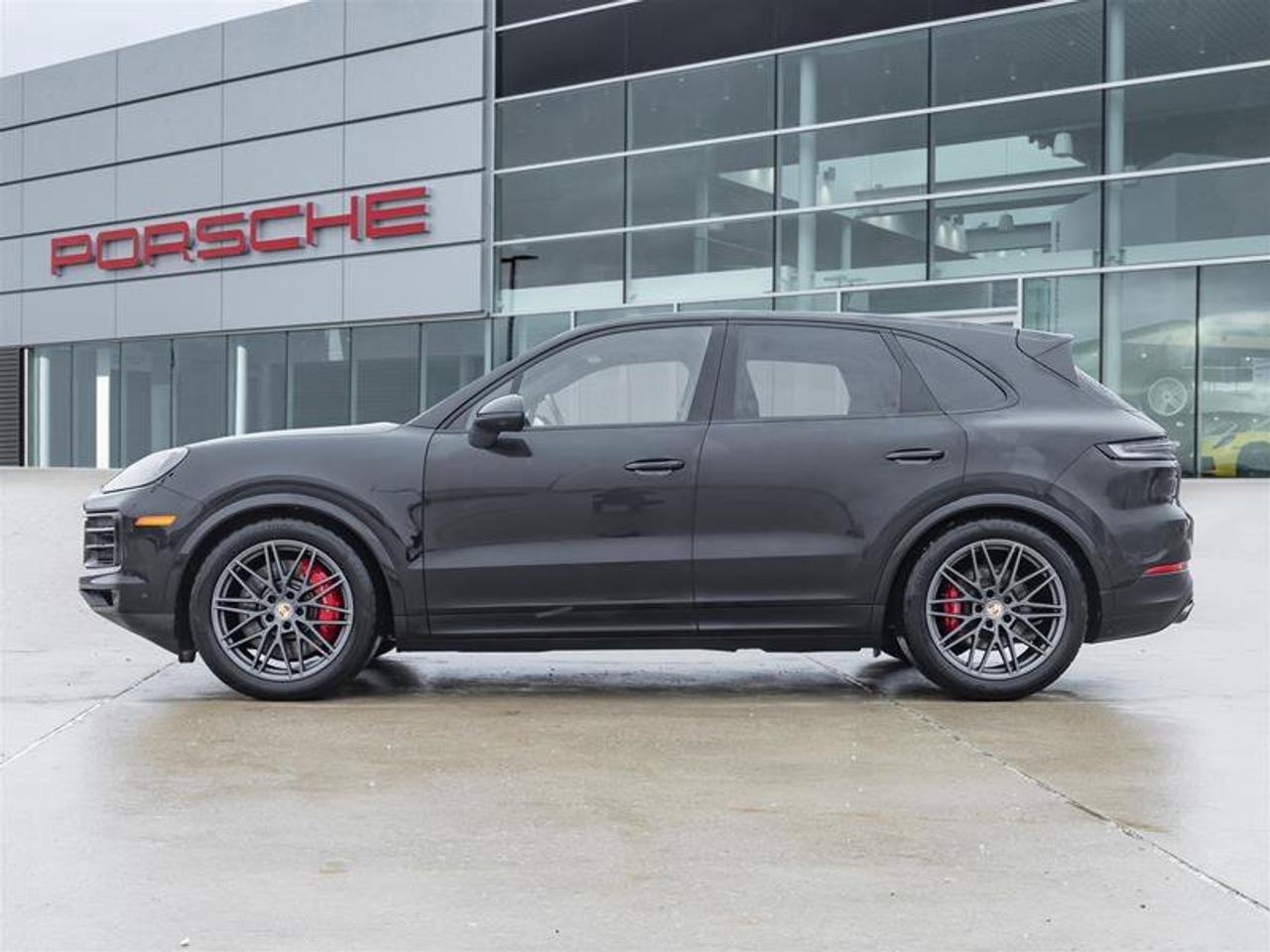 2024 Porsche Cayenne S AWD Premium Pkg Plus Sport Exhaust System includ Photo