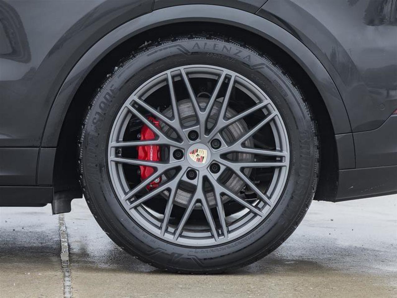 2024 Porsche Cayenne S AWD Premium Pkg Plus Sport Exhaust System includ Photo