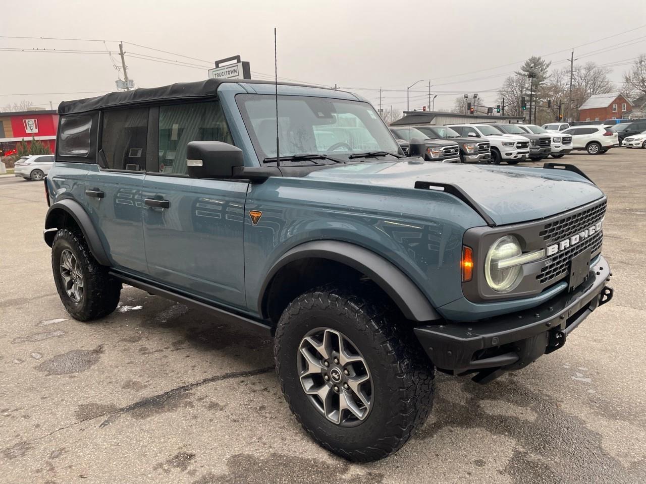 2021 Ford Bronco Badlands 4dr 4x4 Photo3
