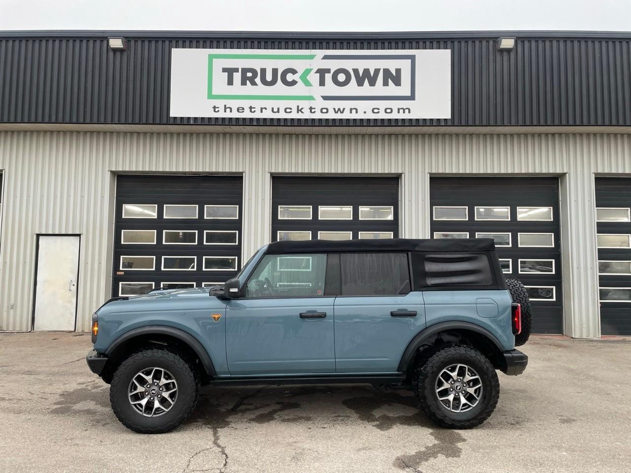 2021 Ford Bronco Badlands 4dr 4x4 Photo0