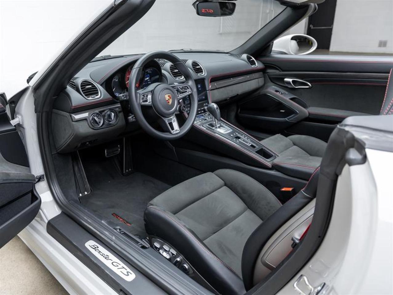 2025 Porsche 718 Boxster  Photo