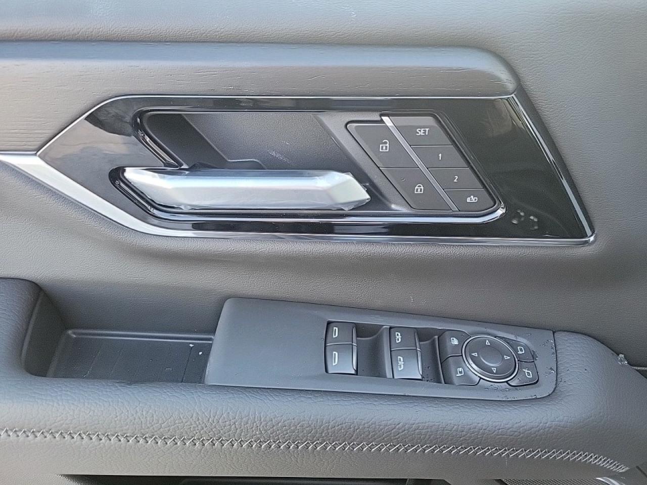 2026 GMC Yukon XL Denali 4dr 4x4 Photo