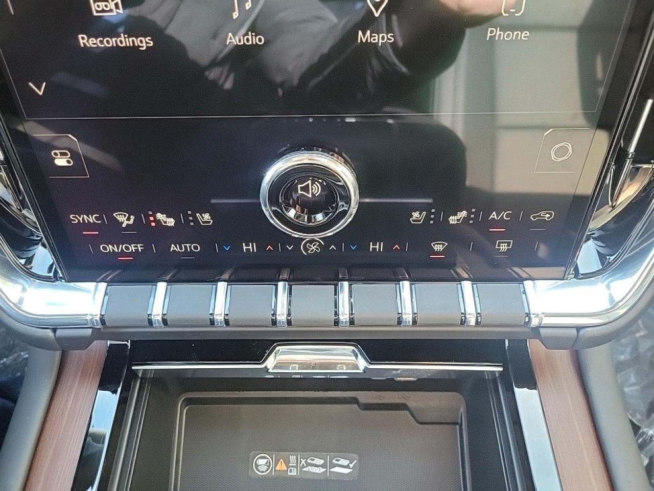 2026 GMC Yukon XL Denali 4dr 4x4 Photo