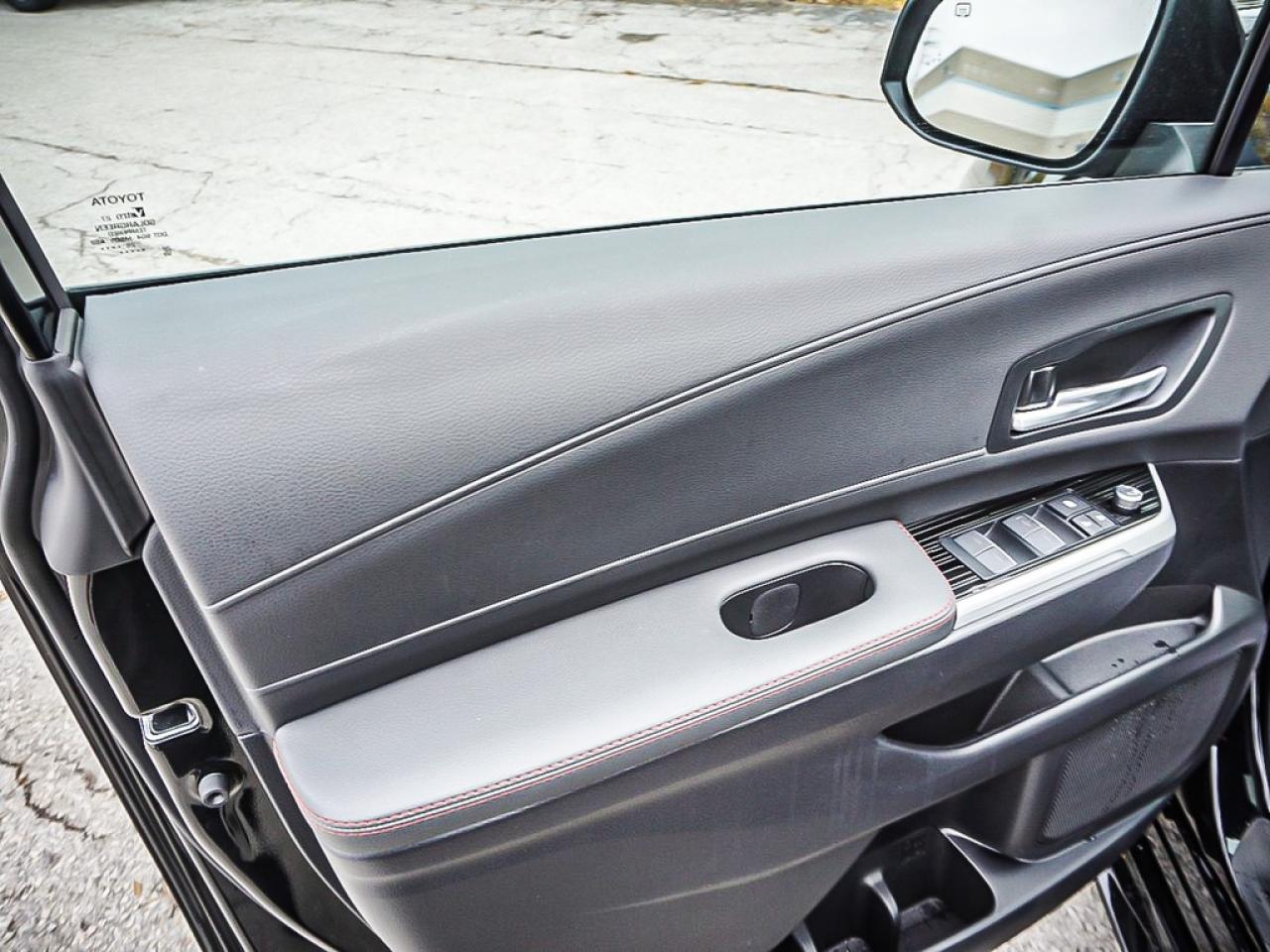 2025 Toyota Sienna  Photo