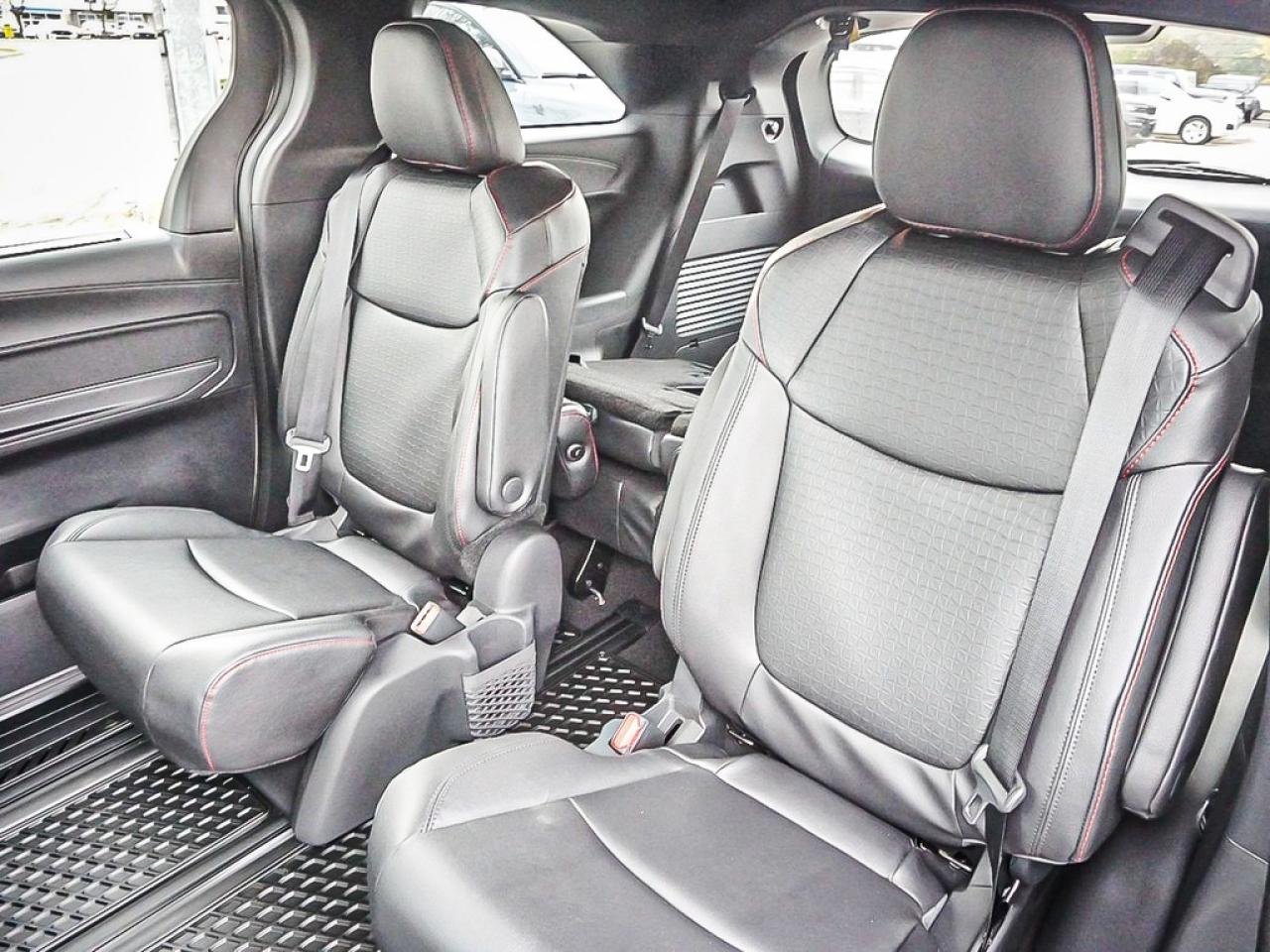 2025 Toyota Sienna  Photo