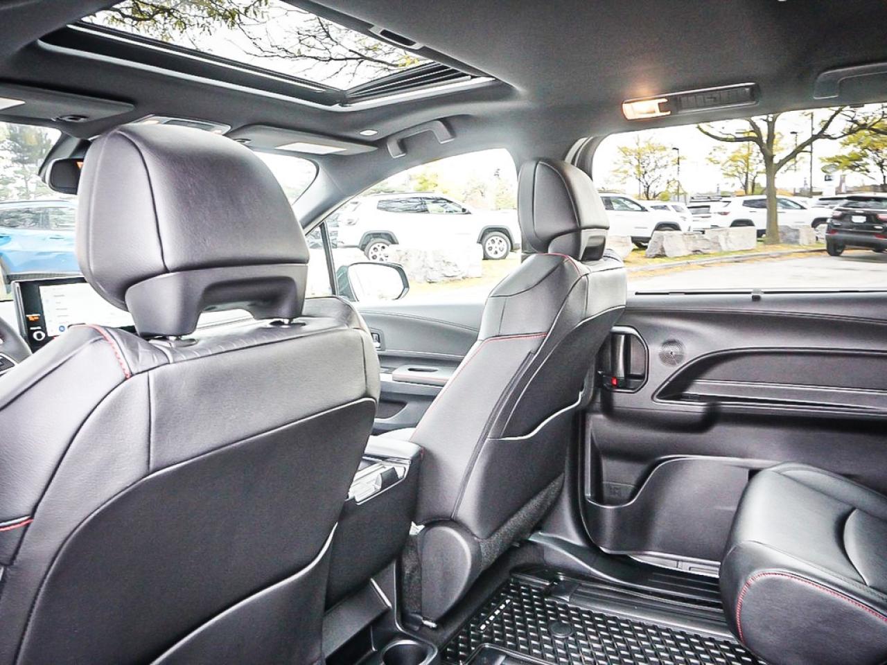 2025 Toyota Sienna  Photo