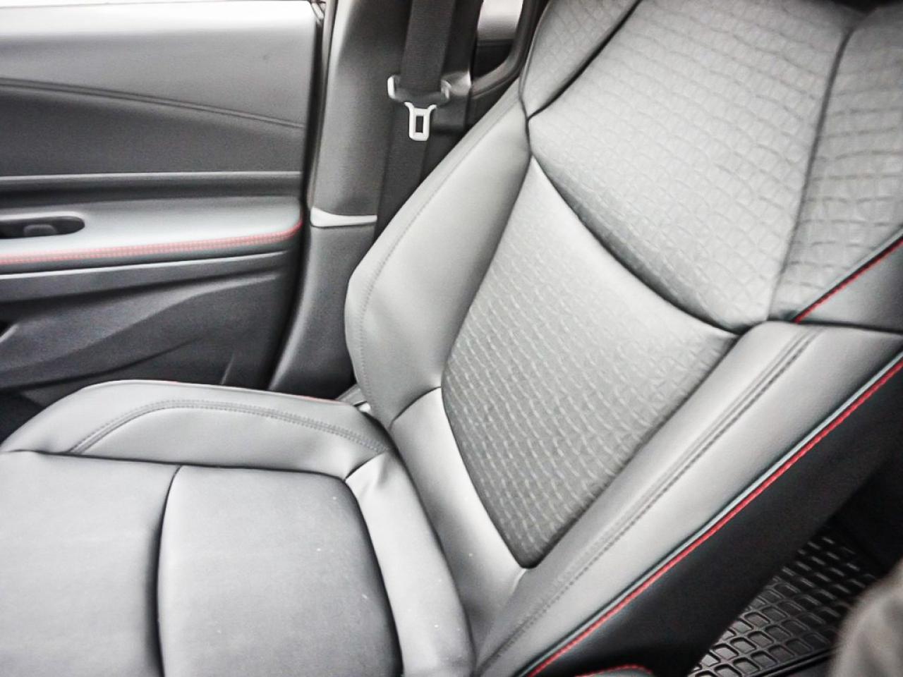 2025 Toyota Sienna  Photo