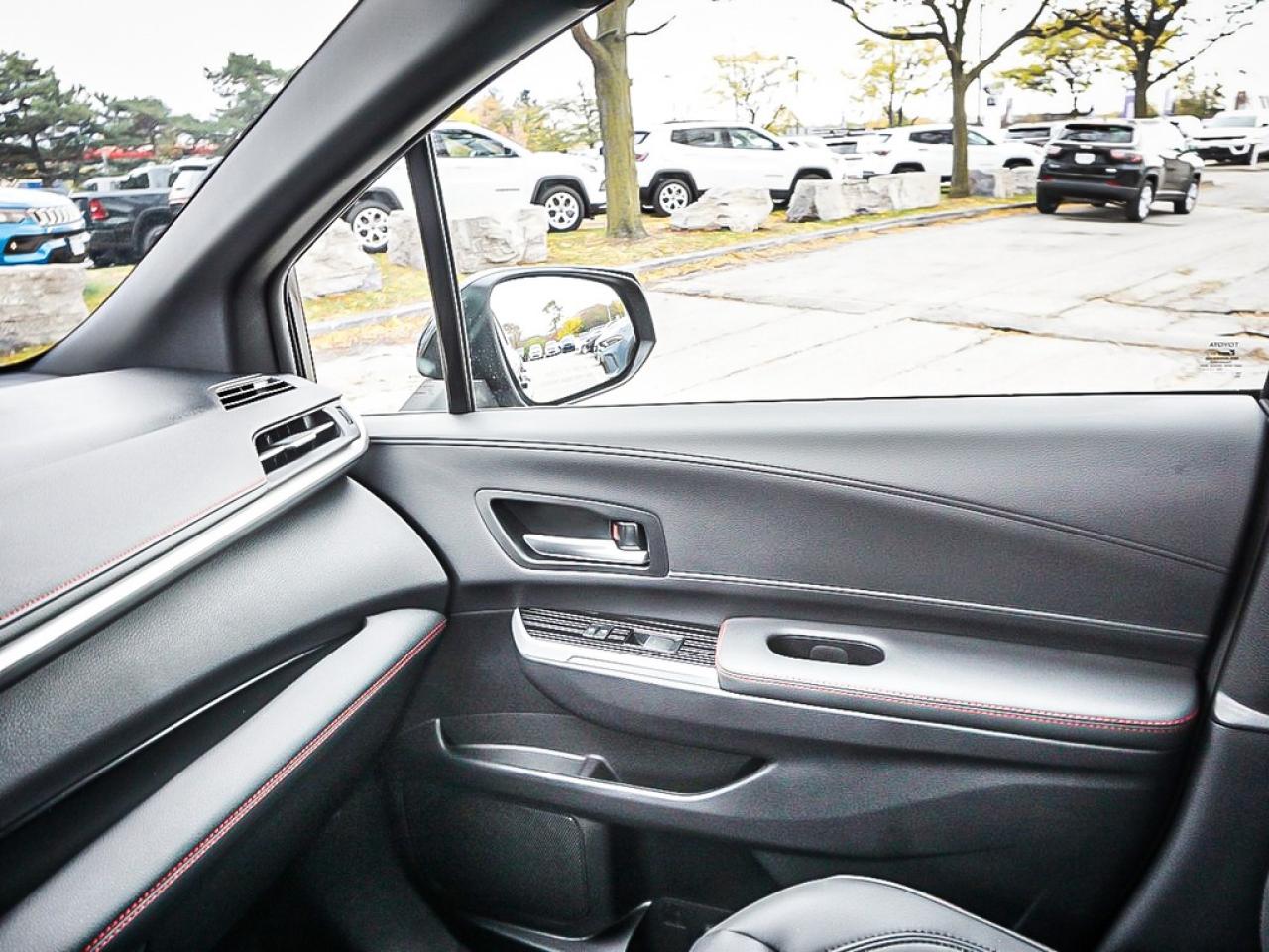 2025 Toyota Sienna  Photo