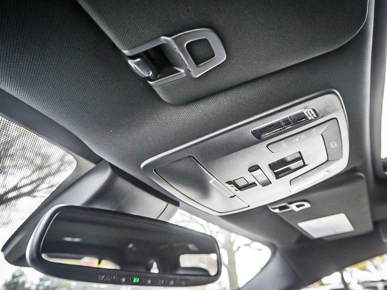 2025 Toyota Sienna  Photo