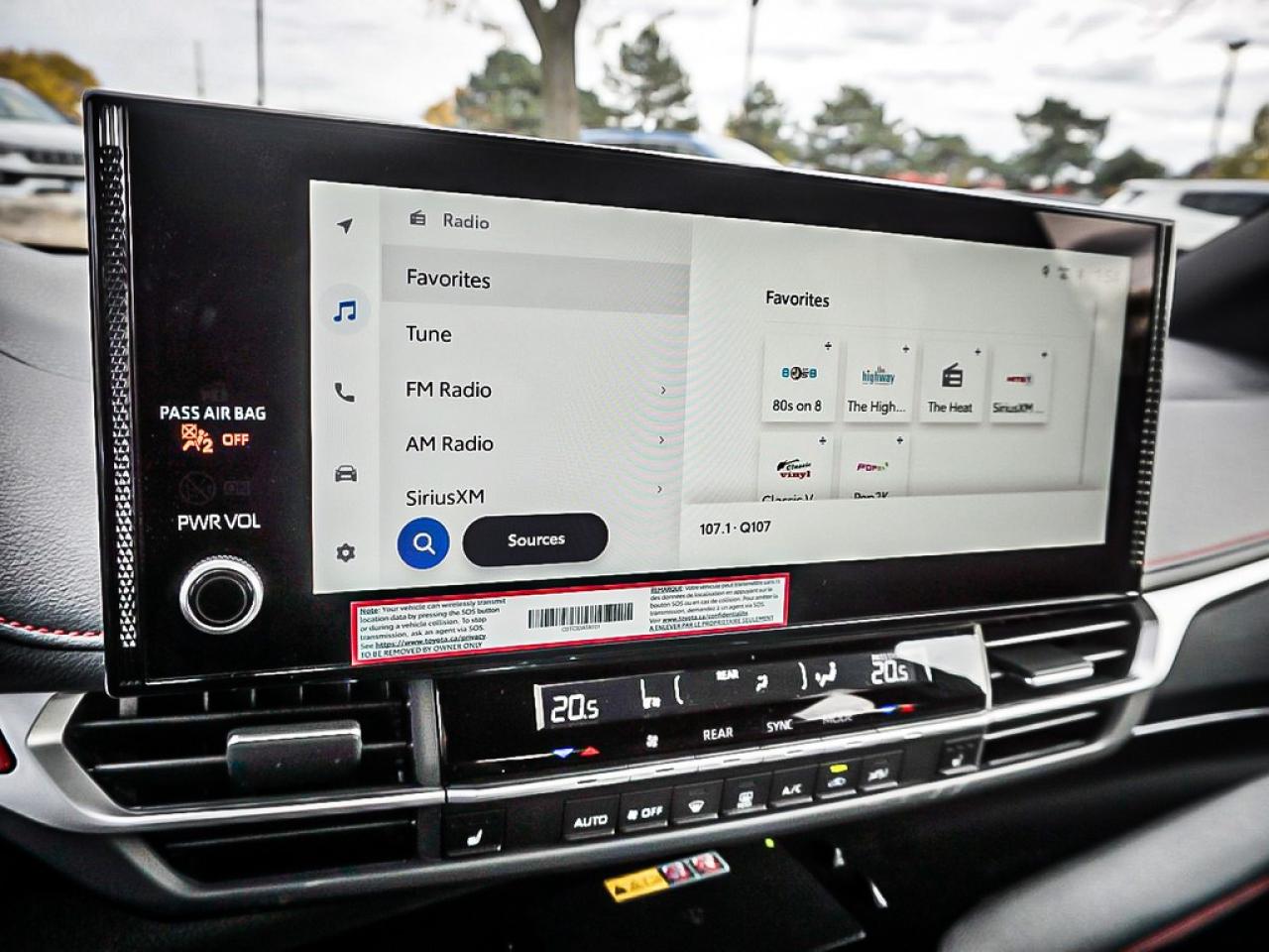 2025 Toyota Sienna  Photo