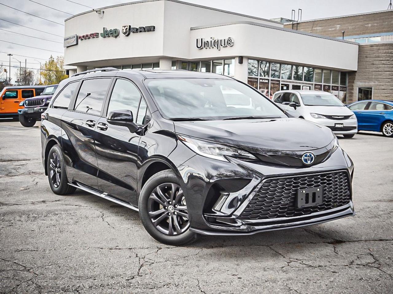 2025 Toyota Sienna  Photo