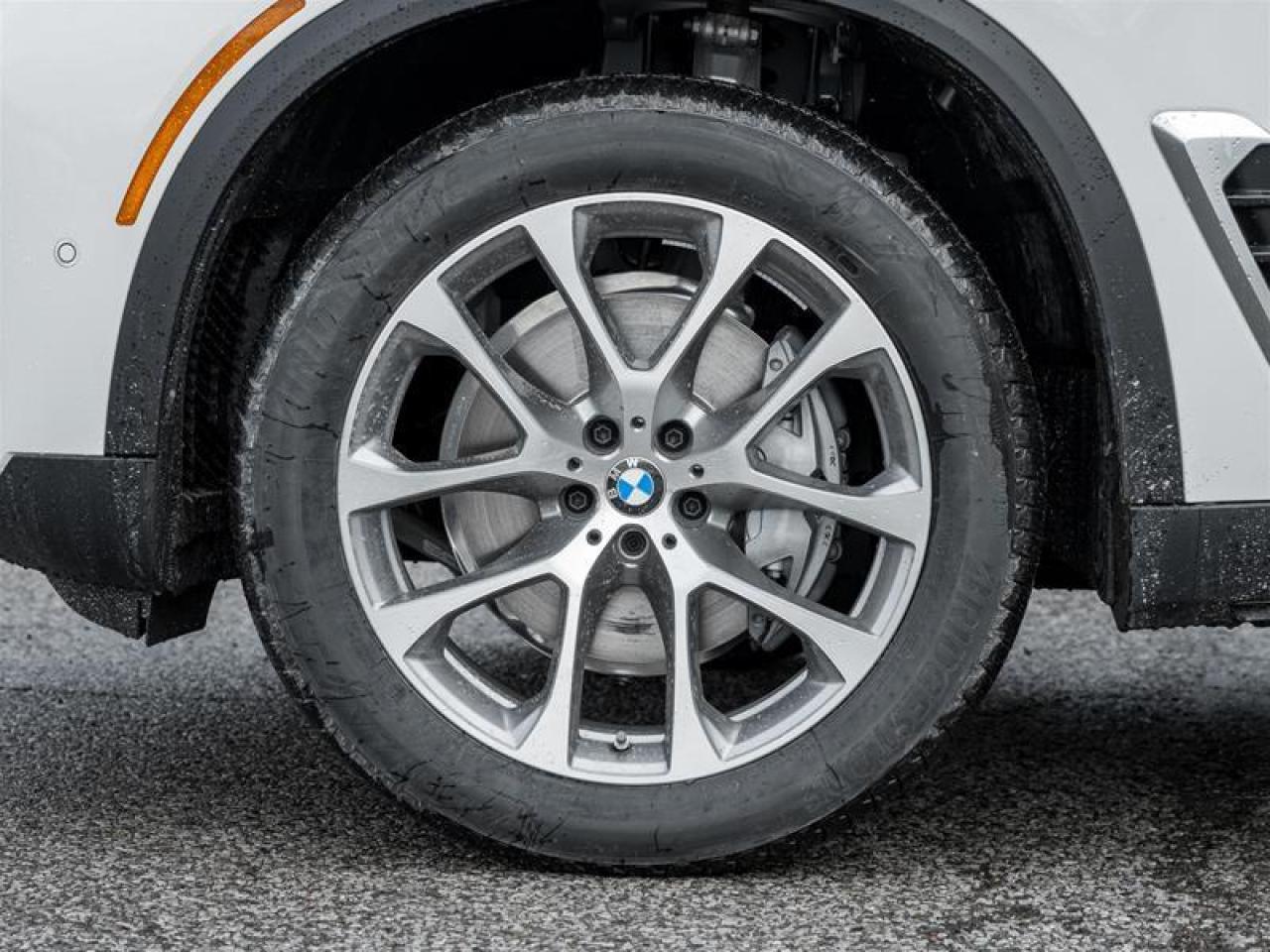 2026 BMW X5 xDrive40i 4dr All-Wheel Drive Sports Activity Vehicle Photo4