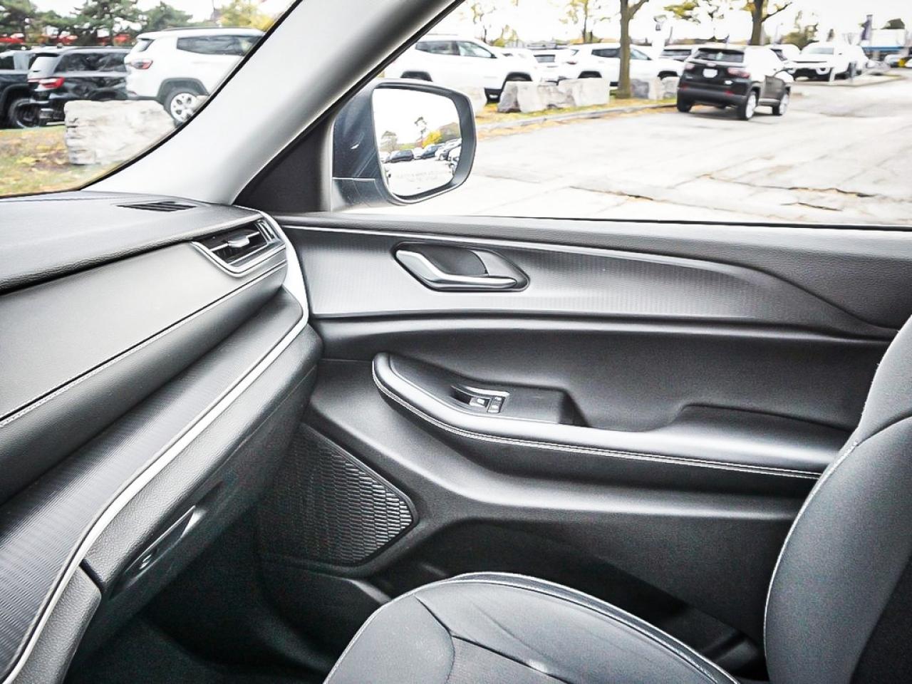 2023 Jeep Grand Cherokee  Photo