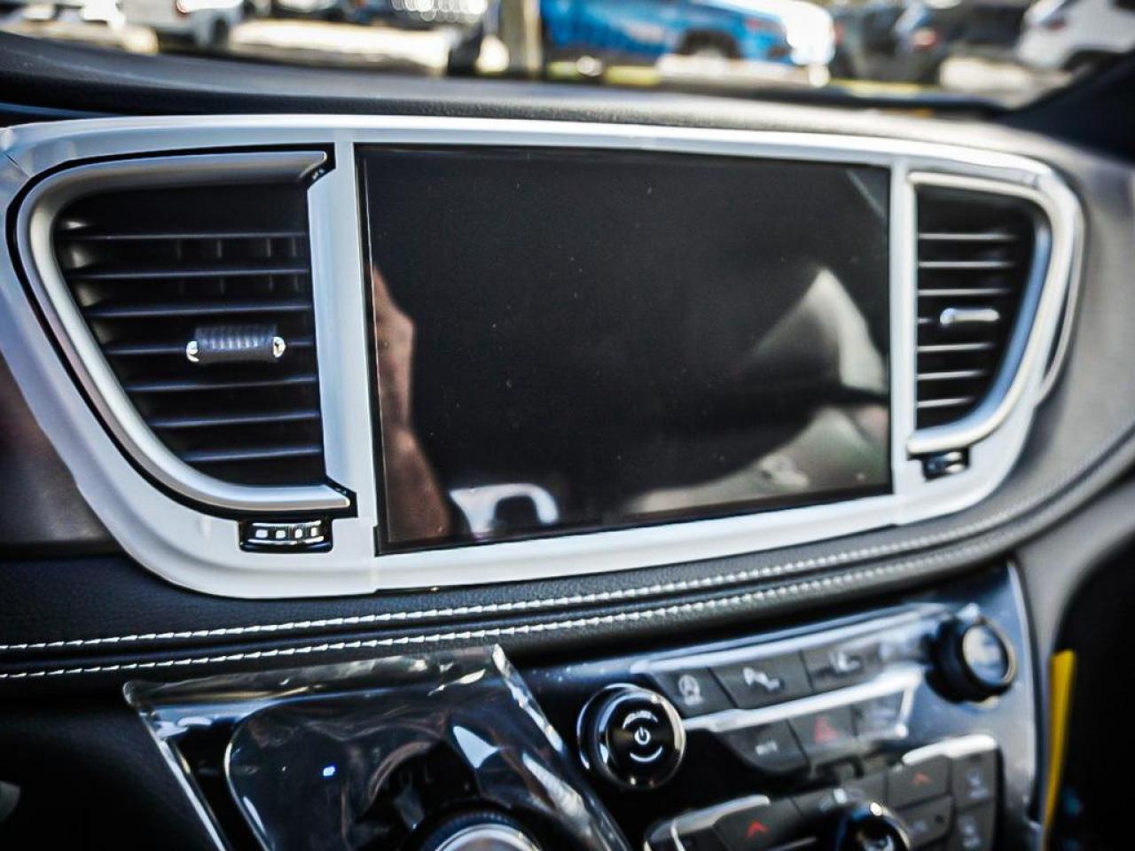 2026 Chrysler Pacifica  Photo