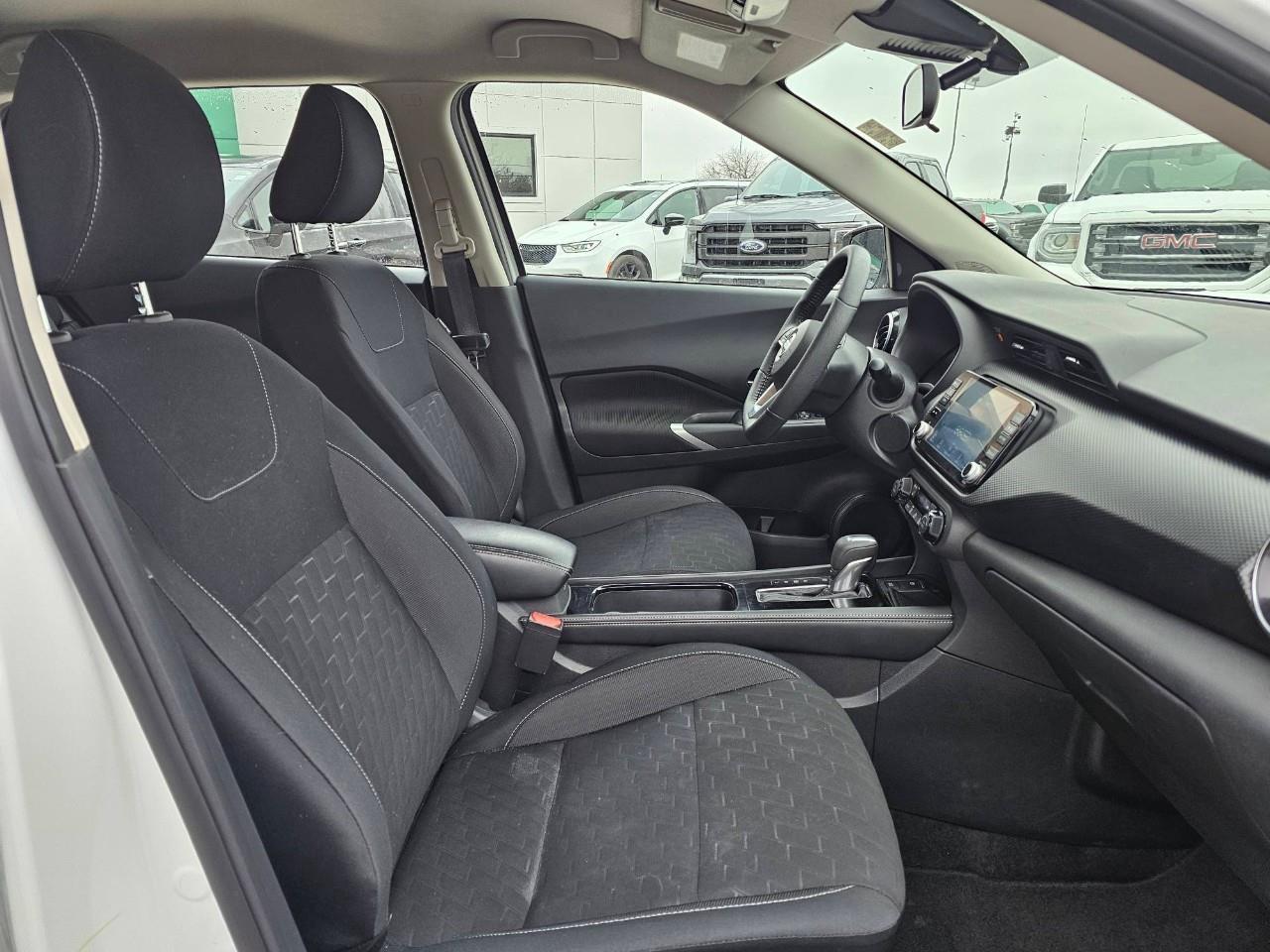 2024 Nissan Kicks SV 4dr Front-Wheel Drive Photo